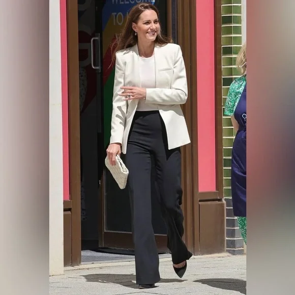 Zara inverted outlet lapel blazer